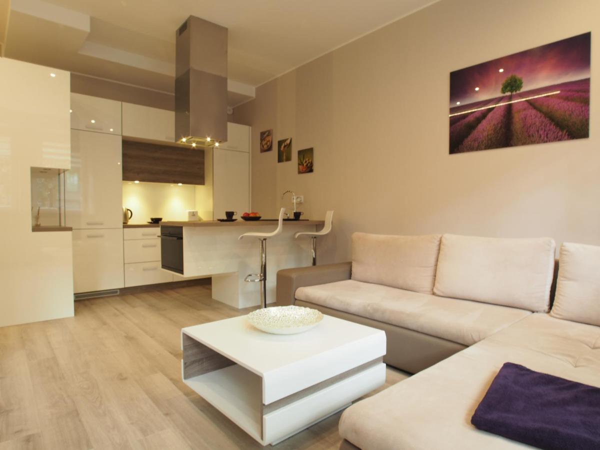 Grand-tourist K2004 Simple Rest Apartment Danzig